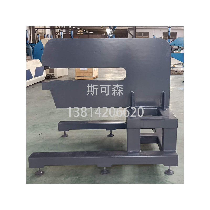 非標定制自沖鉚接機